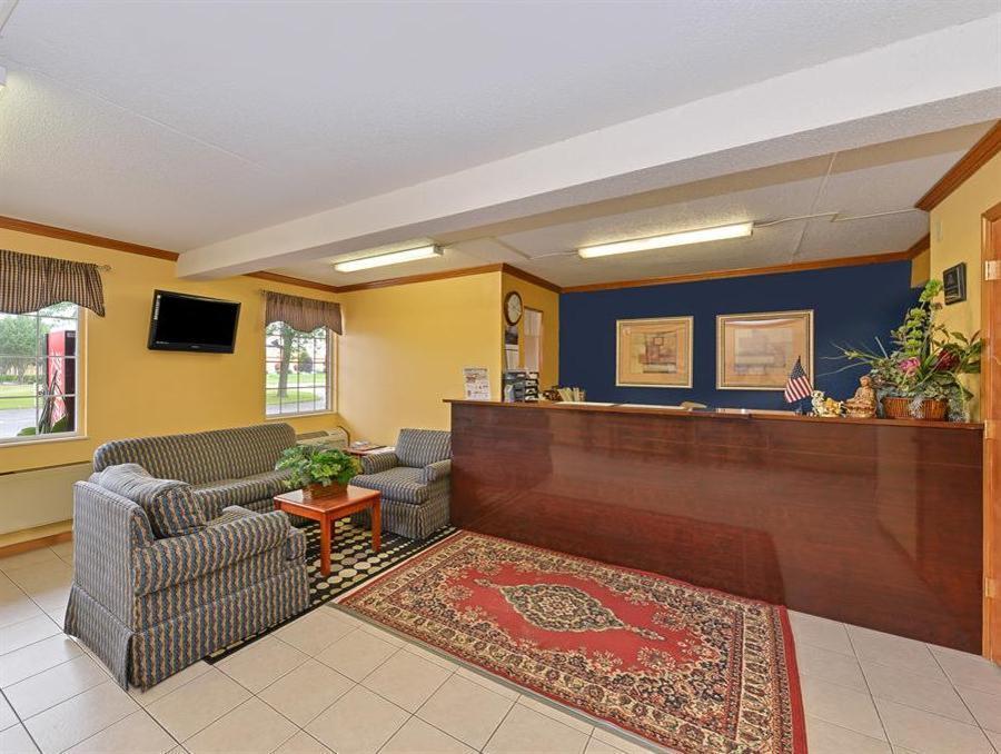 Americas Best Value Inn Maumee/Toledo Экстерьер фото
