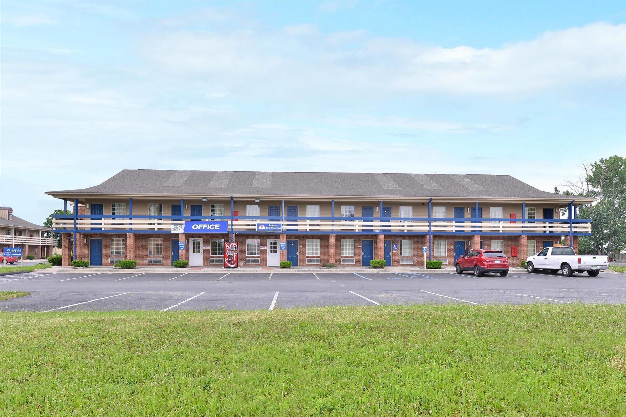 Americas Best Value Inn Maumee/Toledo Экстерьер фото