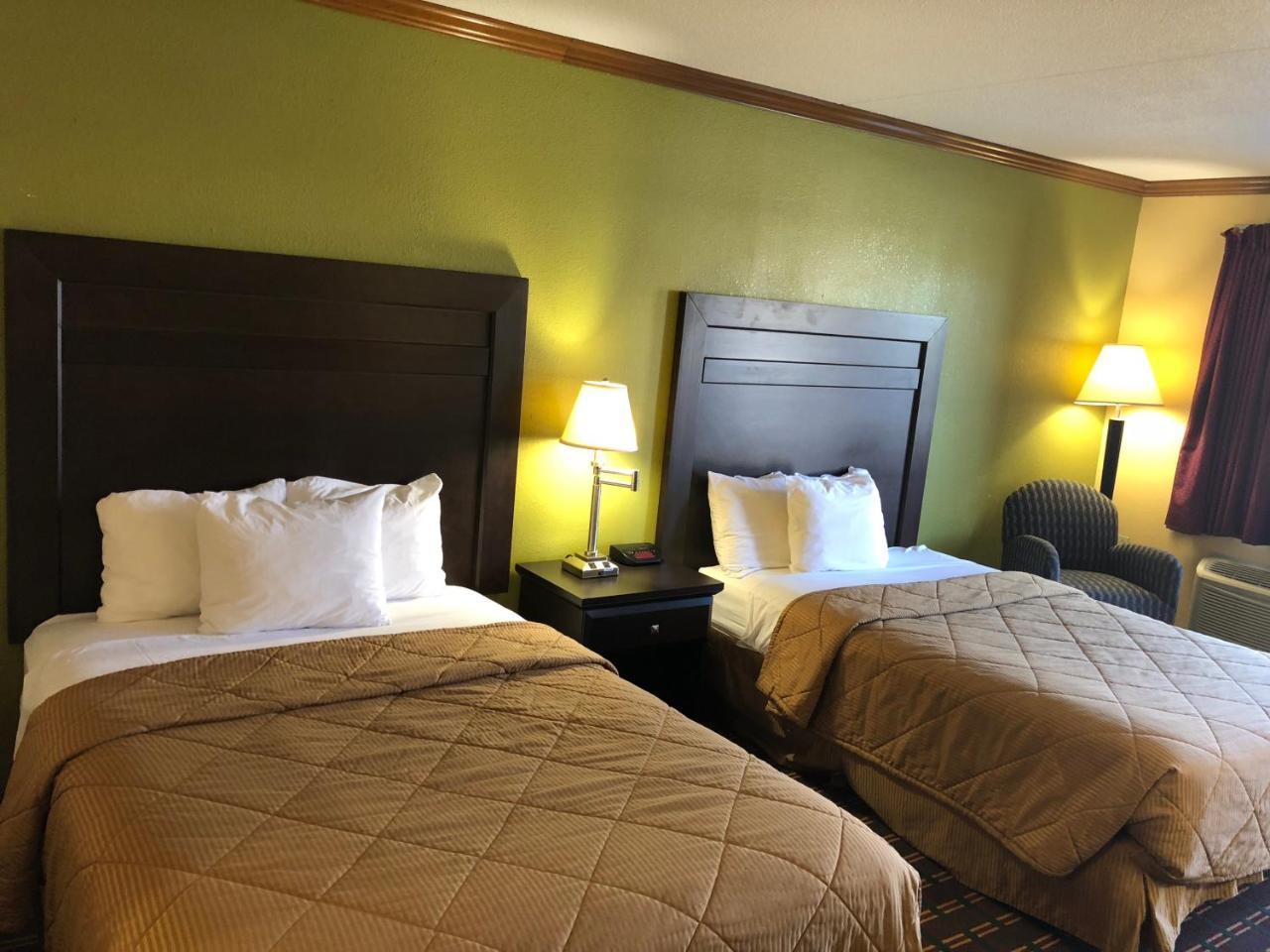 Americas Best Value Inn Maumee/Toledo Экстерьер фото
